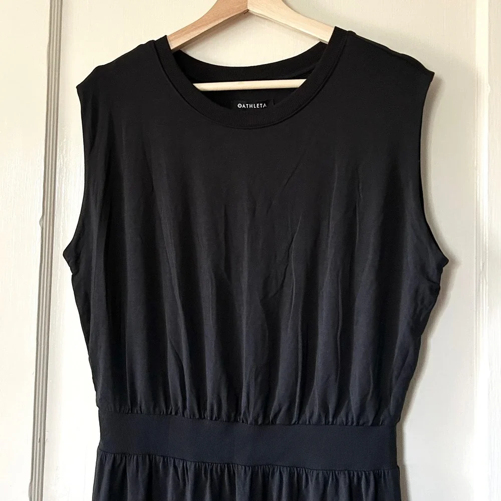 NWT Athleta Santorini Cinch Midi Dress Black M Casual Travel Vacation Minimalist